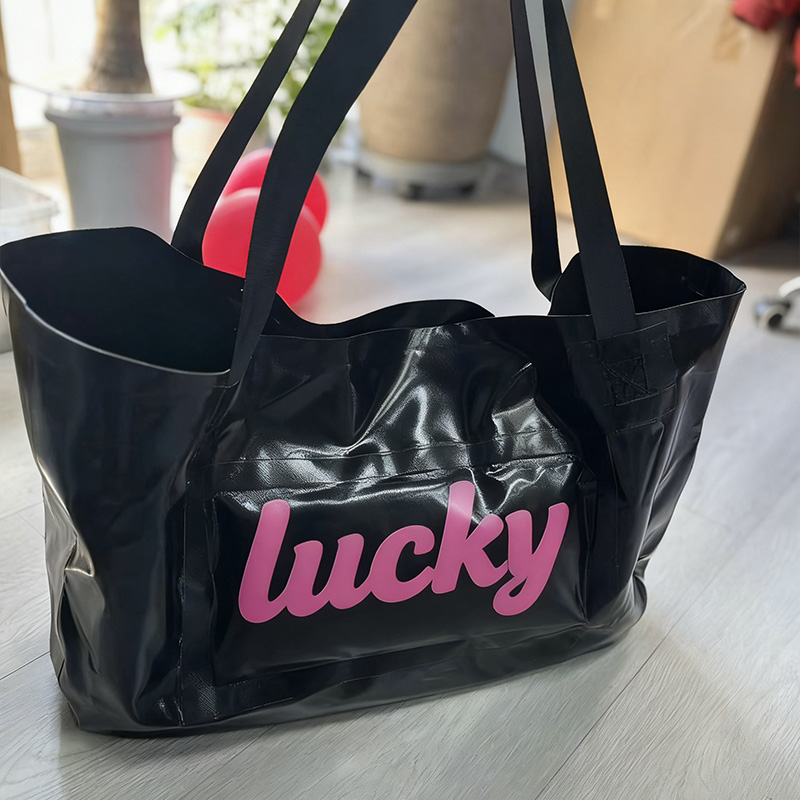 how to choose PVC fabric for bags